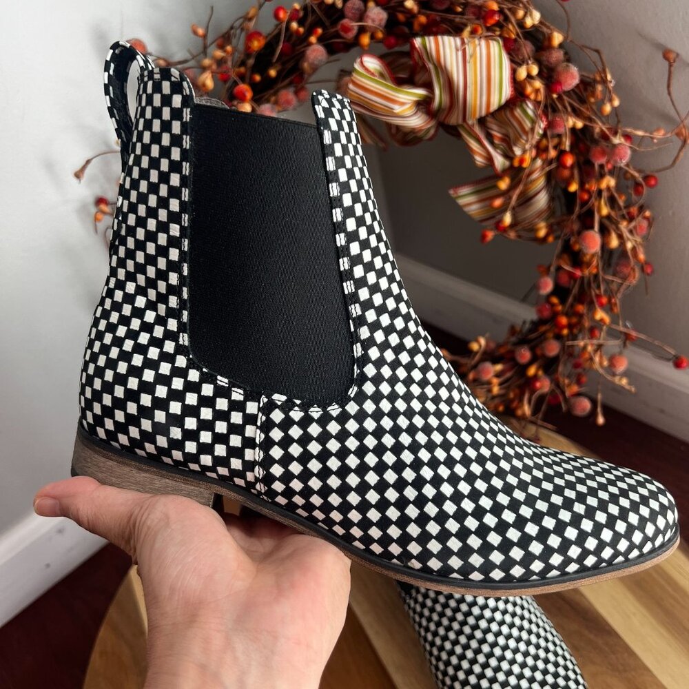 Checkered Ankle Boots - Black and White